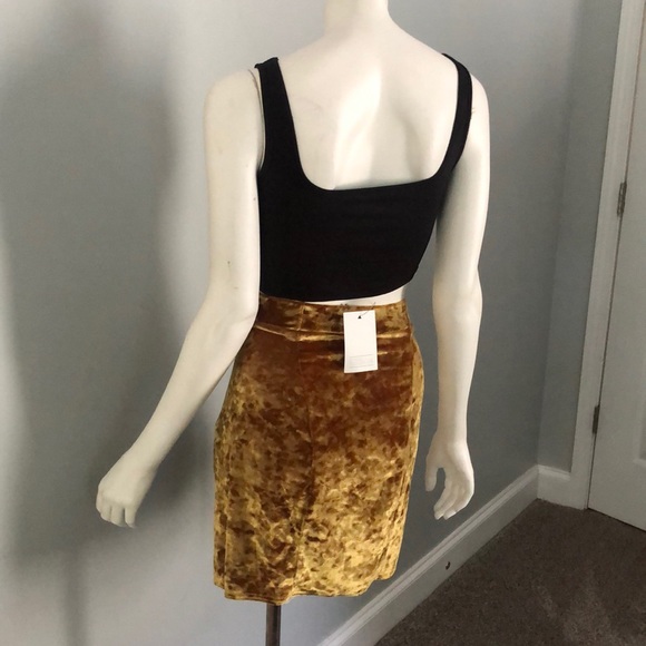 ASOS Gold Velvet Wrap Mini Skirt NWT - Picture 11 of 11